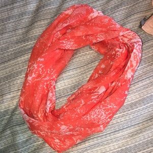Infinity scarf